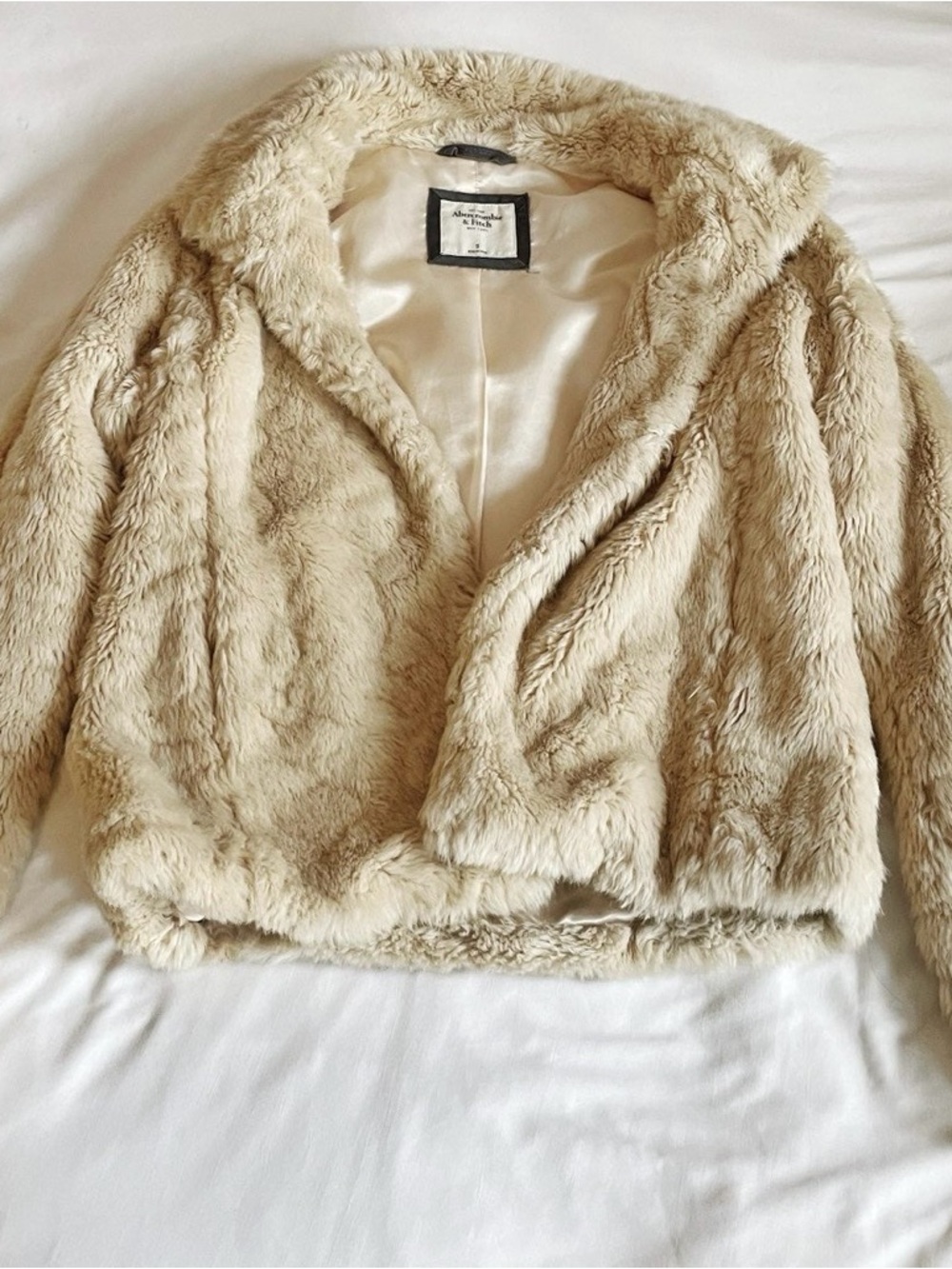 Abercrombie & Fitch Cream Plush Faux Fur Jacket